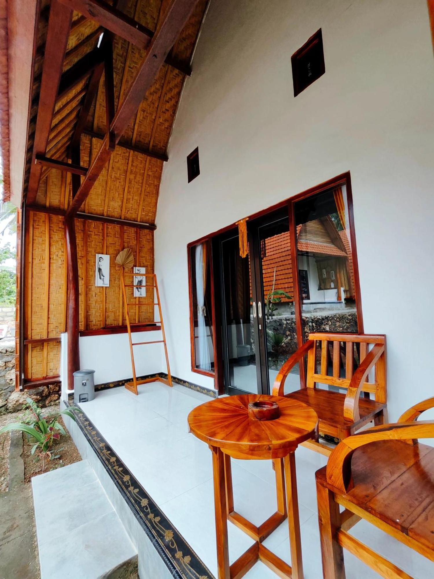 Meket Bungalows Toyapakeh Экстерьер фото