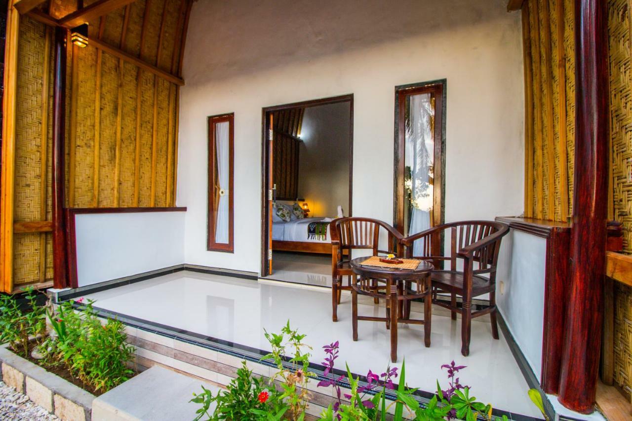 Meket Bungalows Toyapakeh Экстерьер фото
